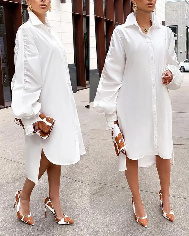 Женское платье-рубашка с рюшами однотонное свободное однобортное на пуговицах