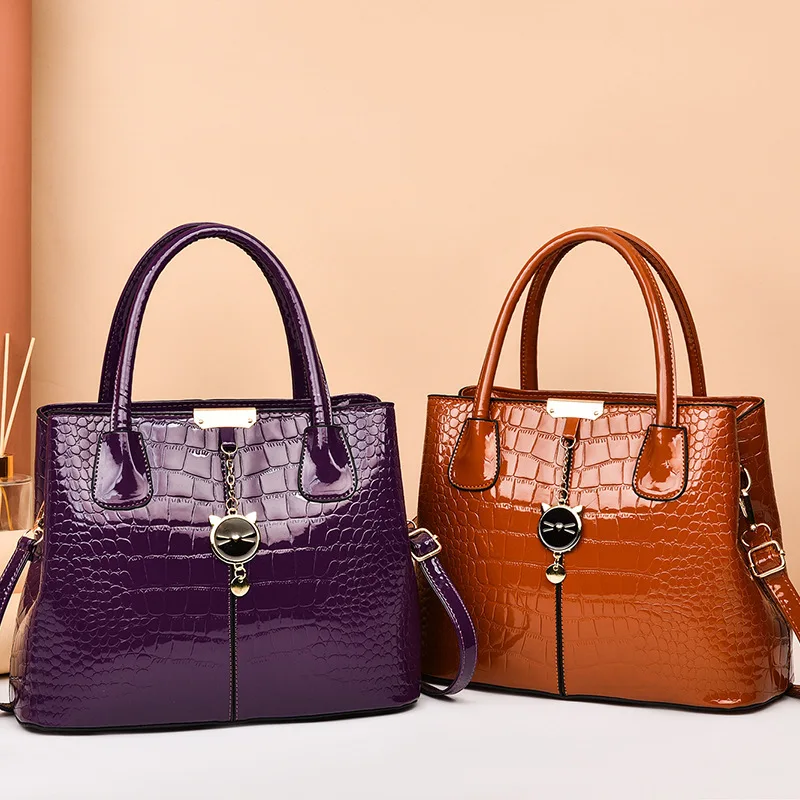 

New bright leather handbag for women in April 2023