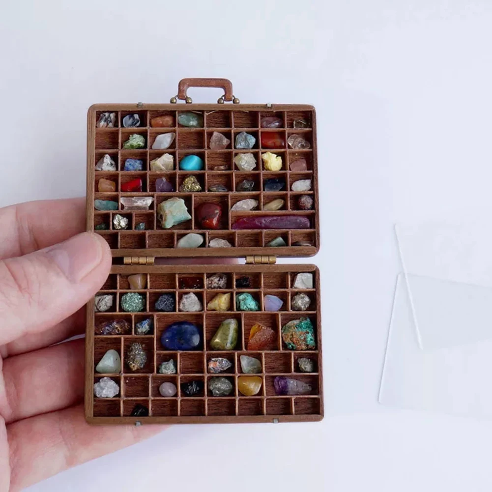 

Mini stone collection suitcase Mini stone collection suitcase Duobaoge crystal