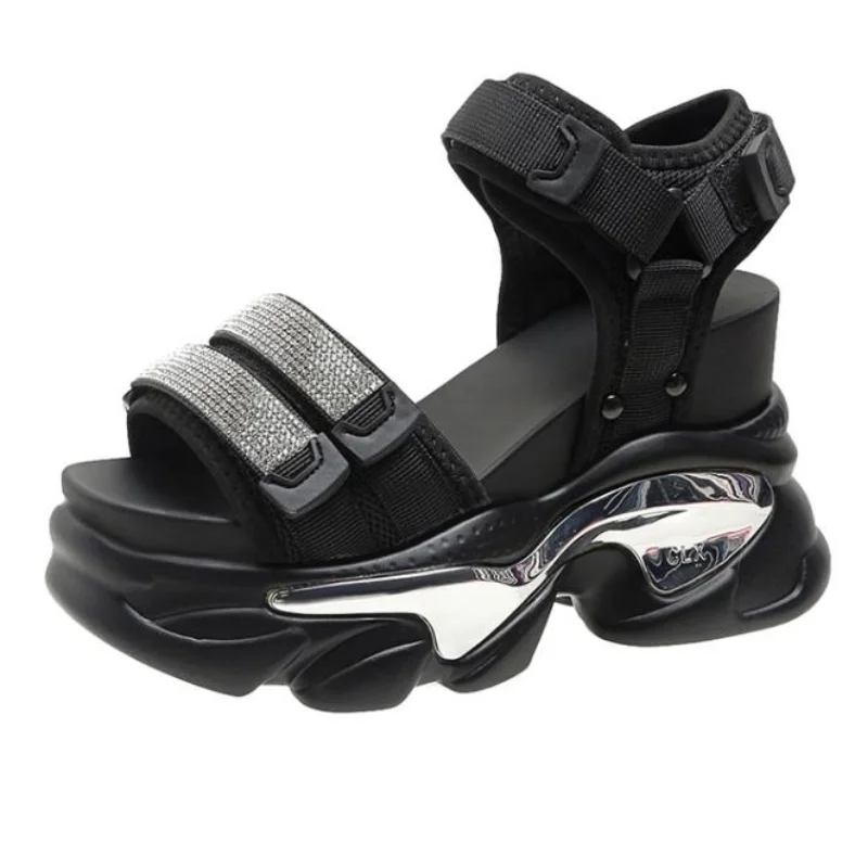 

Сандалии женские на высокой платформе 10 см, модные блестящие уличные босоножки на танкетке, повседневные шлепанцы с пряжкой, пляжные тапочки, лето 2023