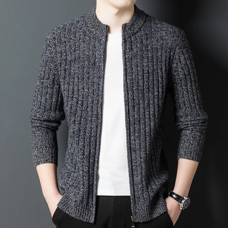 

Upscale men's autumn and winter long-sleeved sweaters men's new casual soft knitted sweaters men's cardigans.