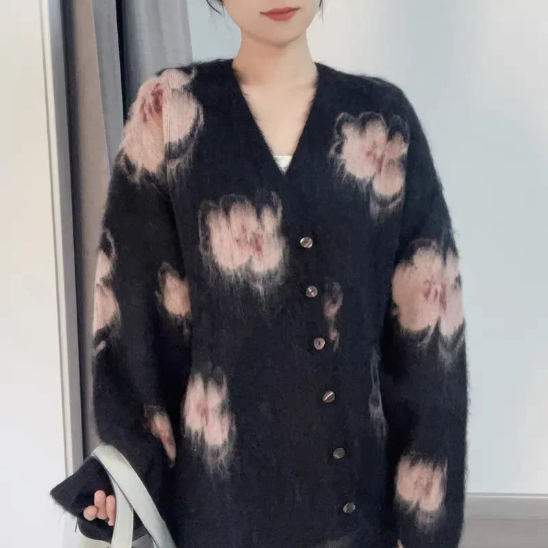 Свободный вязаный кардиган с цветочной инкрустацией женский осенне-зимний новый