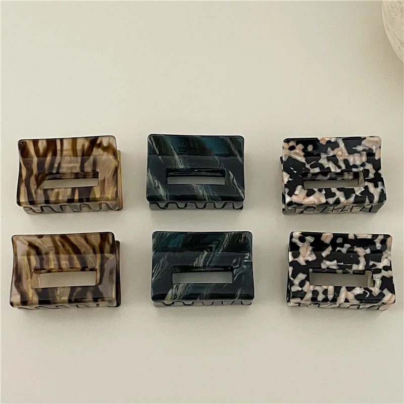 

Women Vintage Acetate Hair Clip Lady Fashion Geometric Hollow Square Plate Hair Claw