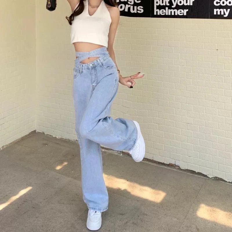 Рисунок 3 - Женские свободные джинсы с высокой талией