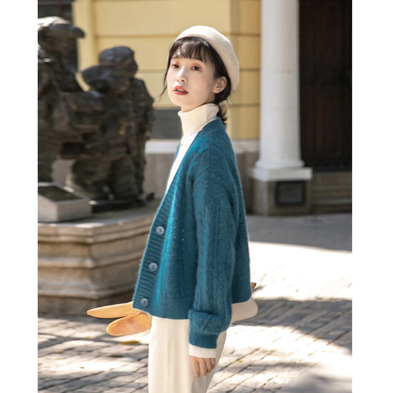 

2022Blue Retro Corse Twist Short Knit Crdign Women's utumn nd Winter Loose Thickened Sweter Jcket