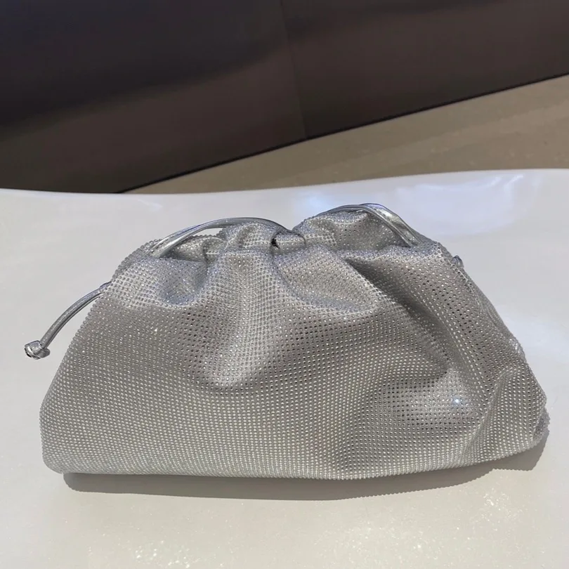 Рисунок 3 - Роскошная брендовая блестящая стильная