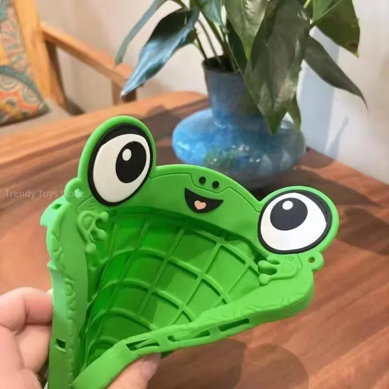 Фото Чехол для планшета Toy Story 5 Lilypad, силиконовый мягкий чехол с рисунком Lily Pad, совместимый с Pad Mini1 2 3 4 5 6 Pro10 11, подарки в стиле аниме, игрушки №3