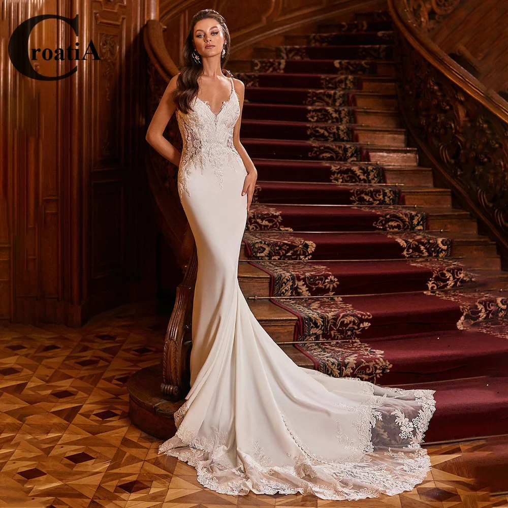 

Croadia Appliques Button Wedding Dresses 2023 Bride Satin Spaghetti Straps Trumpet Backless Attractive V-Neck Vestidos De Novia