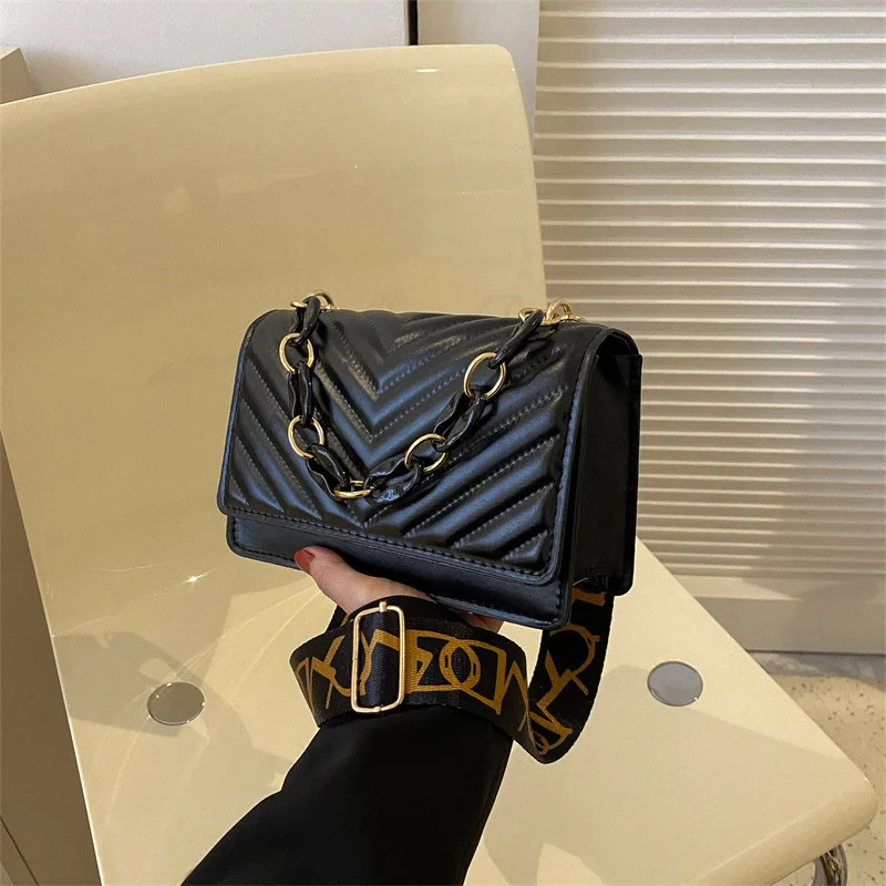 

Сумка на широком ремешке для женщин, маленькая роскошная дизайнерская сумочка на цепочке, женская сумка-кошелек, тренд 2023 года