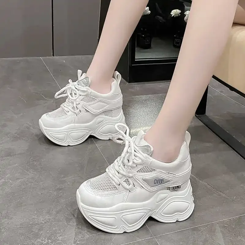 Кроссовки женские универсальные на платформе повышенной высоты дышащие