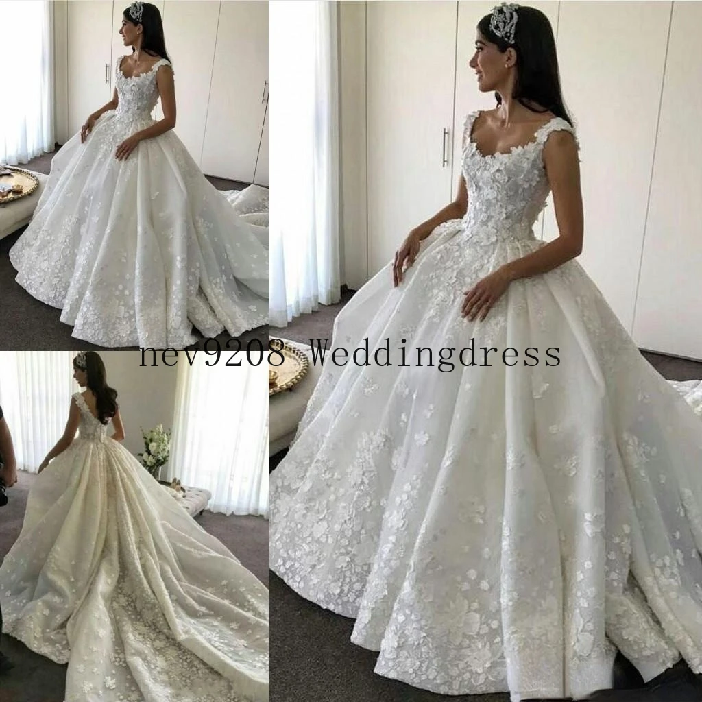 

Luxury Beaded Ball Gown Wedding Dresses Scoop Neck 3D Appliqued Backless Bridal Gowns Plus Size Cathedral Vestidos De Novia