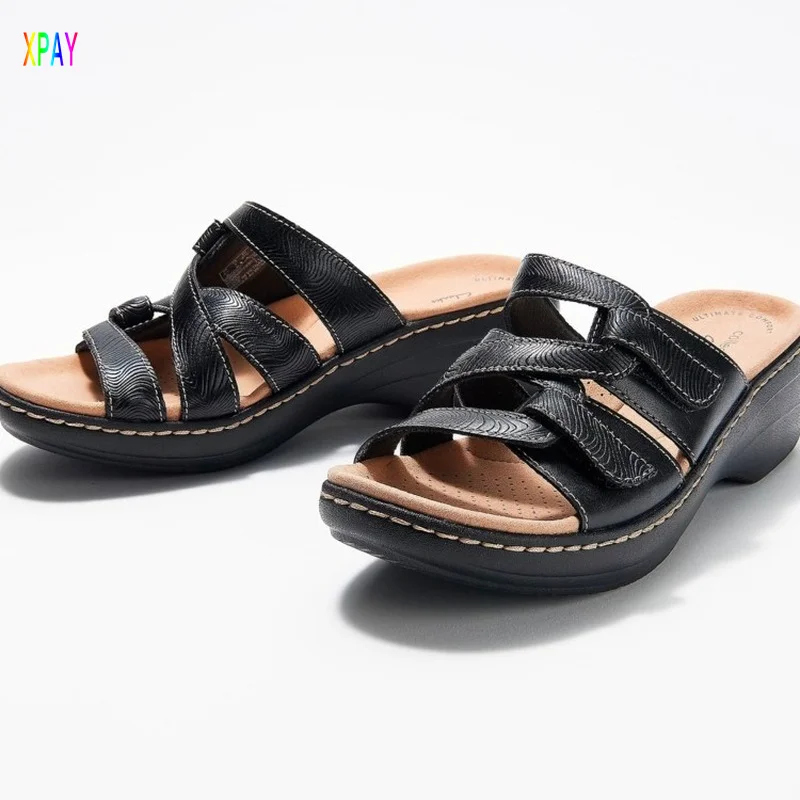 

Женские нескользящие шлепанцы на танкетке, повседневные однотонные пляжные сандалии с открытым носком, регулируемые, размеры XL 35-43, для лет...