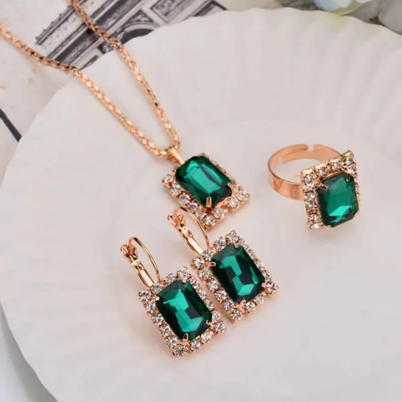

Hot-selling Temperament Fashion Women Jewelry Three-piece Set
