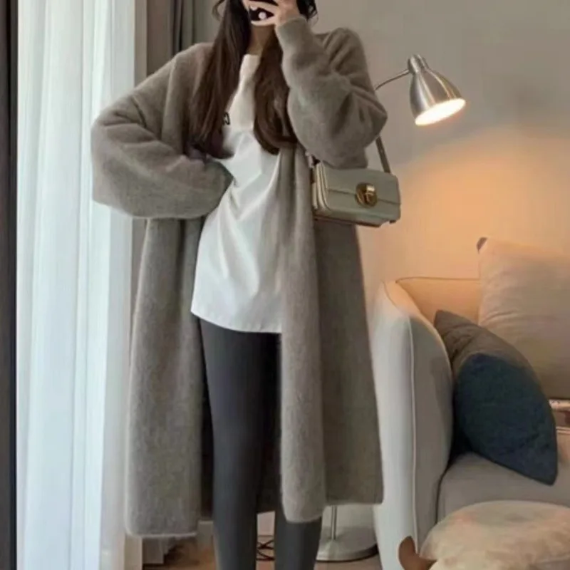 

Sweater women's new lazy style mid-length knitted cardigan European luxury sense coat