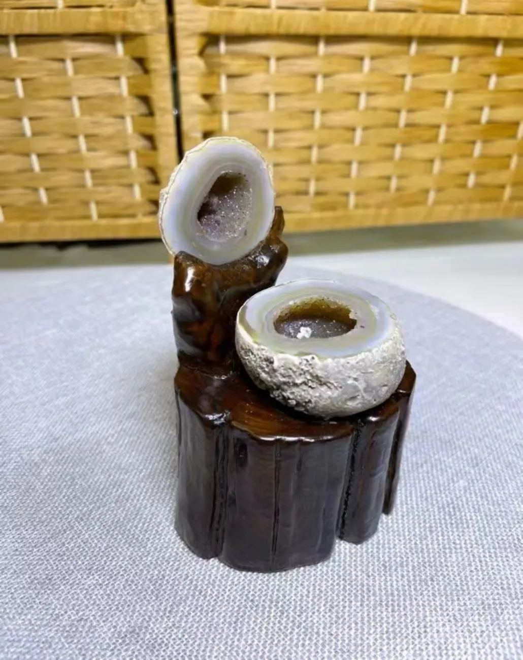 1Pcs Agate Jubao Natural Crystal Original Stone Jade Stone Ornamental Stone Living Room Office High-Grade Decorative Ornaments