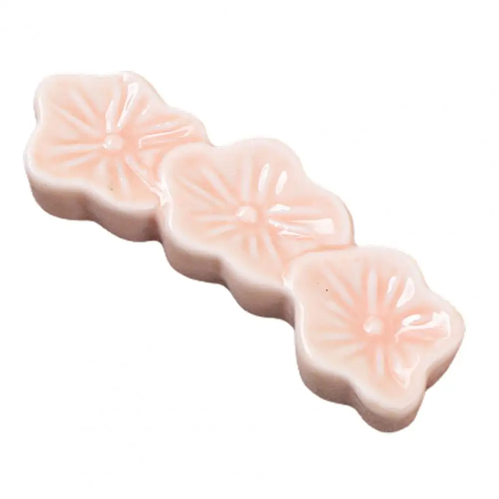 

Блестящая Нескользящая подставка для палочек для еды в форме цветка, красивые керамические аксессуары ручной работы