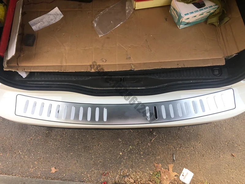 

Stainless Steel Rear Bumper Protector Trunk Rear guard Tread Plate Trim For Audi Q5 2009 2010 2011 2012 2013 2014-2016 2018 2019