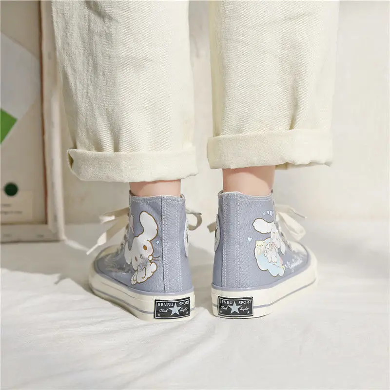 Фото Kawaii Sanrio Cinnamoroll Новинка 2022 аниме мультфильм милые новые высокие холщовые туфли школьная обувь игрушки для девочек подарок №4