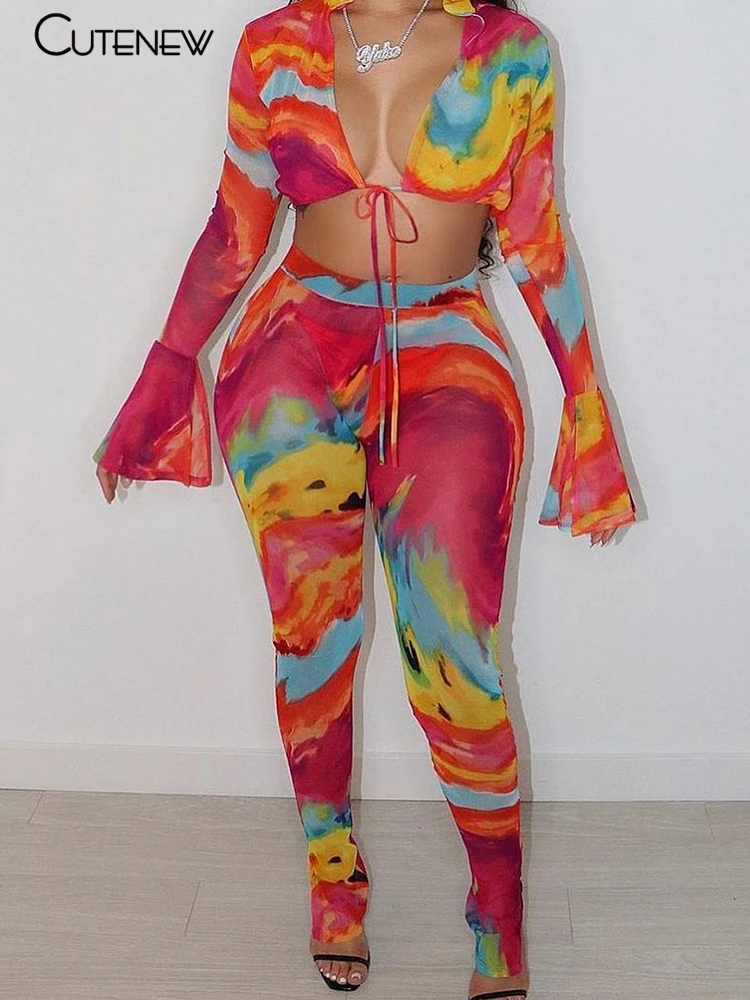 

Cutenew Y2K Aesthetic Printing Two Piece Set Women Sexy V-Neck Lace Up Flare Sleeve Crop Tee+Skinny Leggings Lady Party Clubwear