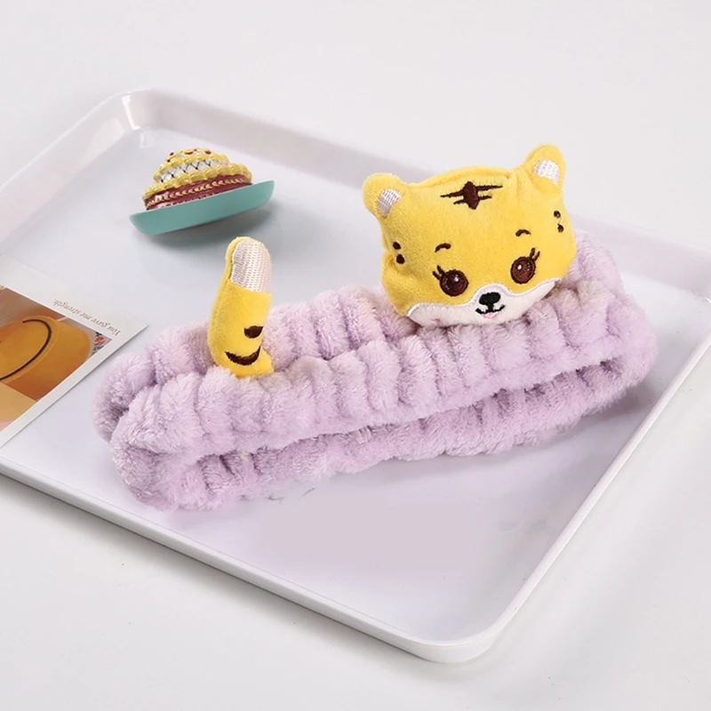 

Plush Facial Hairband Soft Printed Headband Elastic Non-slip Turban Coral Velvet Headwrap for Women Washing Face Makeup DXAA