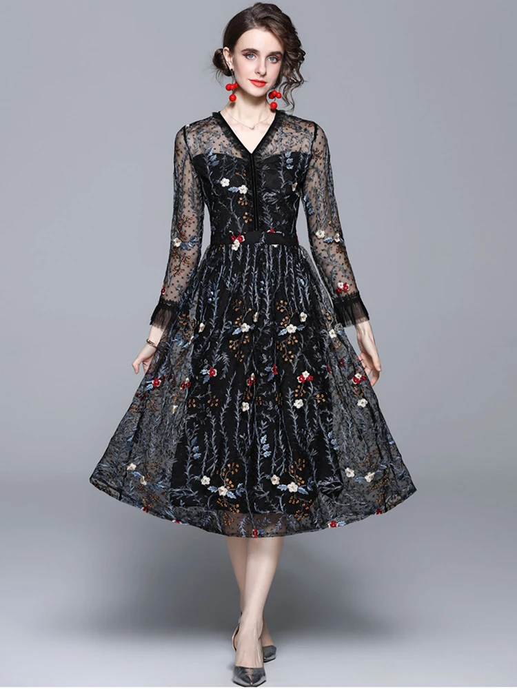 

New Summer Women Luxury Embroidery Mesh Beach Dress Festa High Quality Vintage Flower Black Tulle Holiday Vacation Dresses