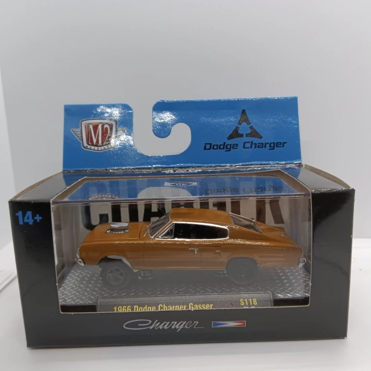 M2 Machines 1/64 1966 Dodge Charger Gasser Модель автомобиля из сплава редкая коллекция игрушек