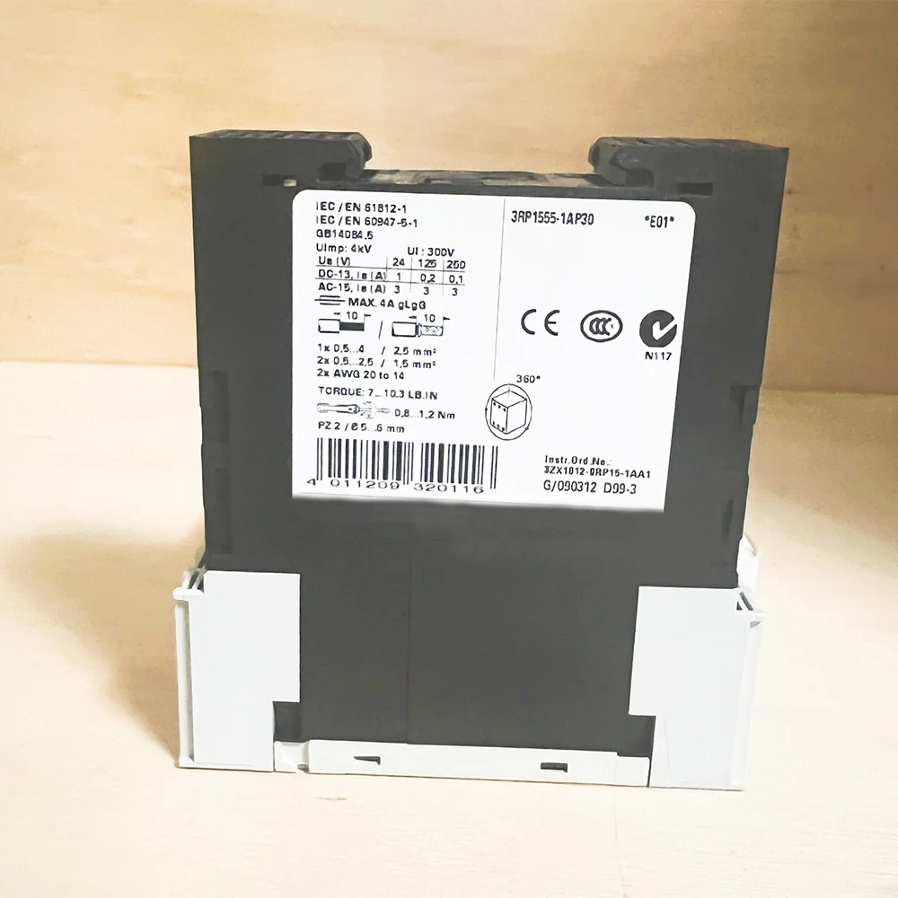 Новый релейный модуль времени Siemens 3RP1555-1AP30 200-240 в коробке