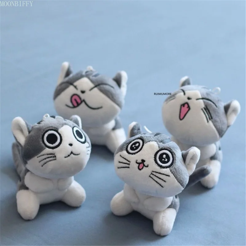 

A stuffed cat doll; Key chain gift toys