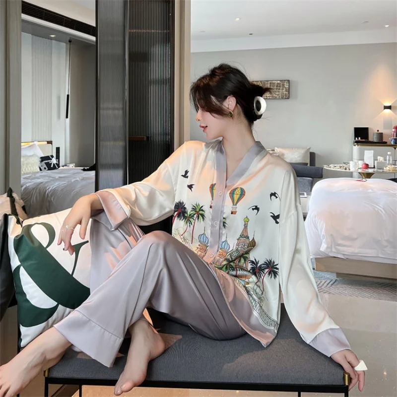 New Luxurious Women's Pajama Suit Ice Silk Pajamas Korean Fashion Thin Printing Leisure Wear Long Sleeved Trousers
