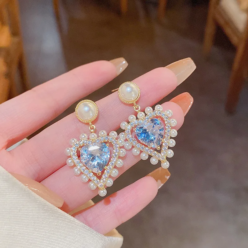 

Exquisite Super Sparkling Crystal Zircon Love Pearl Earrings Ladies Light Luxury High Design S925 Silver Needle Versatile