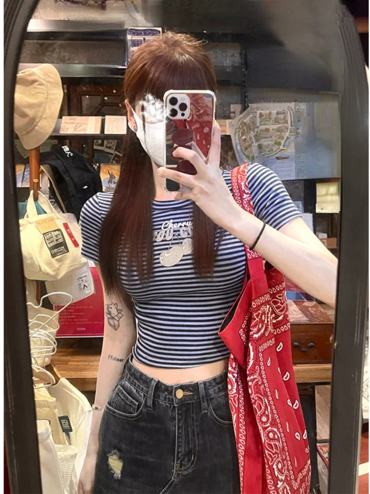 Лидер продаж милая школьная блузка с коротким рукавом в полоску |