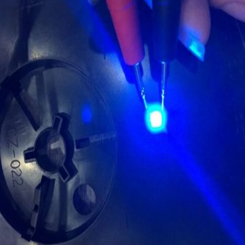 100 шт. светодиодный светильник полноцветный красочный чип RGB 1010 светодиод 0402 для