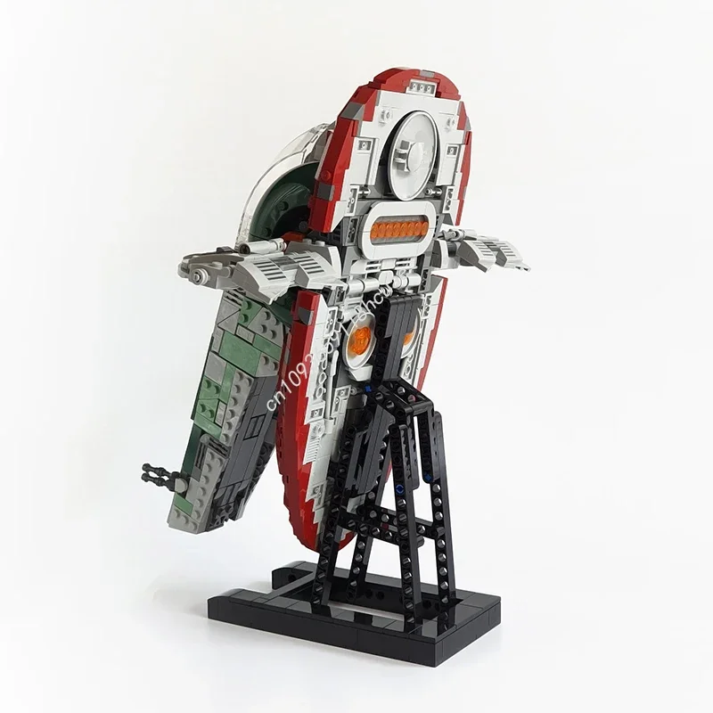 Фото 1467 деталей MOC: Конструктор «Звездный истребитель Slave I» — развивающая игрушка для развития цветовосприятия и STEM-образования, отличный подарок на праздник №2