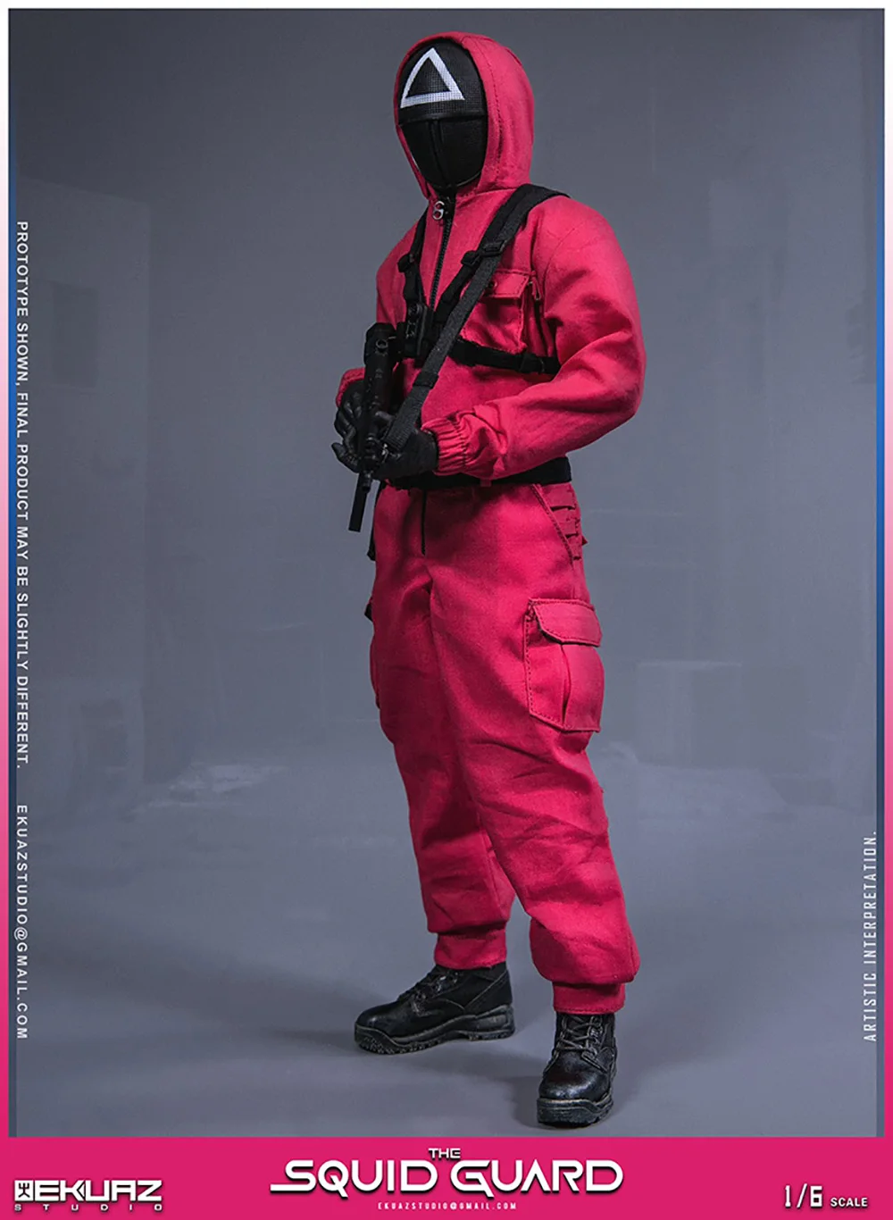 Игра в кальмара охранник квадрат. Охранник в маске. Игра в кальмара озраники. Комбез игра в кальмара. Охранник из игры в кальмара.