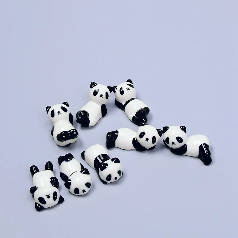

Modern and simple style Japanese grocery chopsticks rack Panda ceramic ornaments Exquisite and small animal tableware decoration