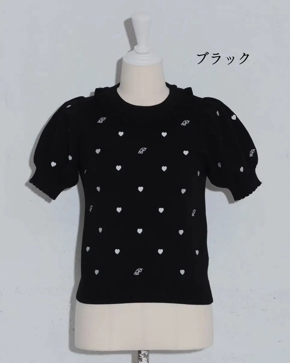 Короткий облегающий пуловер с круглым вырезом и рукавами-фонариками