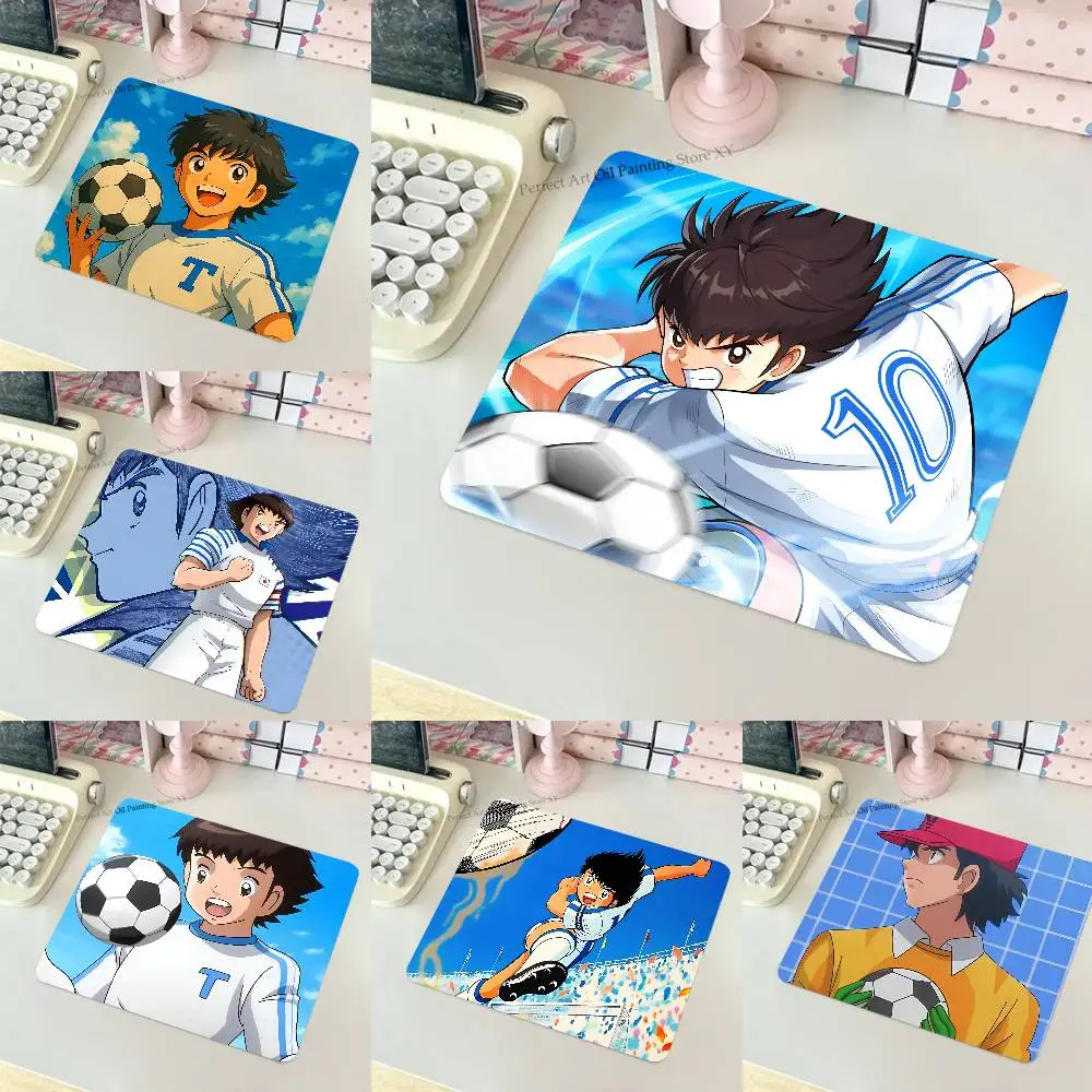 Фото Коврик для мыши Anime C-Captain Tsubasa-a, небольшой коврик для мыши с замком LockEdge для геймеров, прямоугольный противоскользящий резиновый коврик для компьютерного стола №1