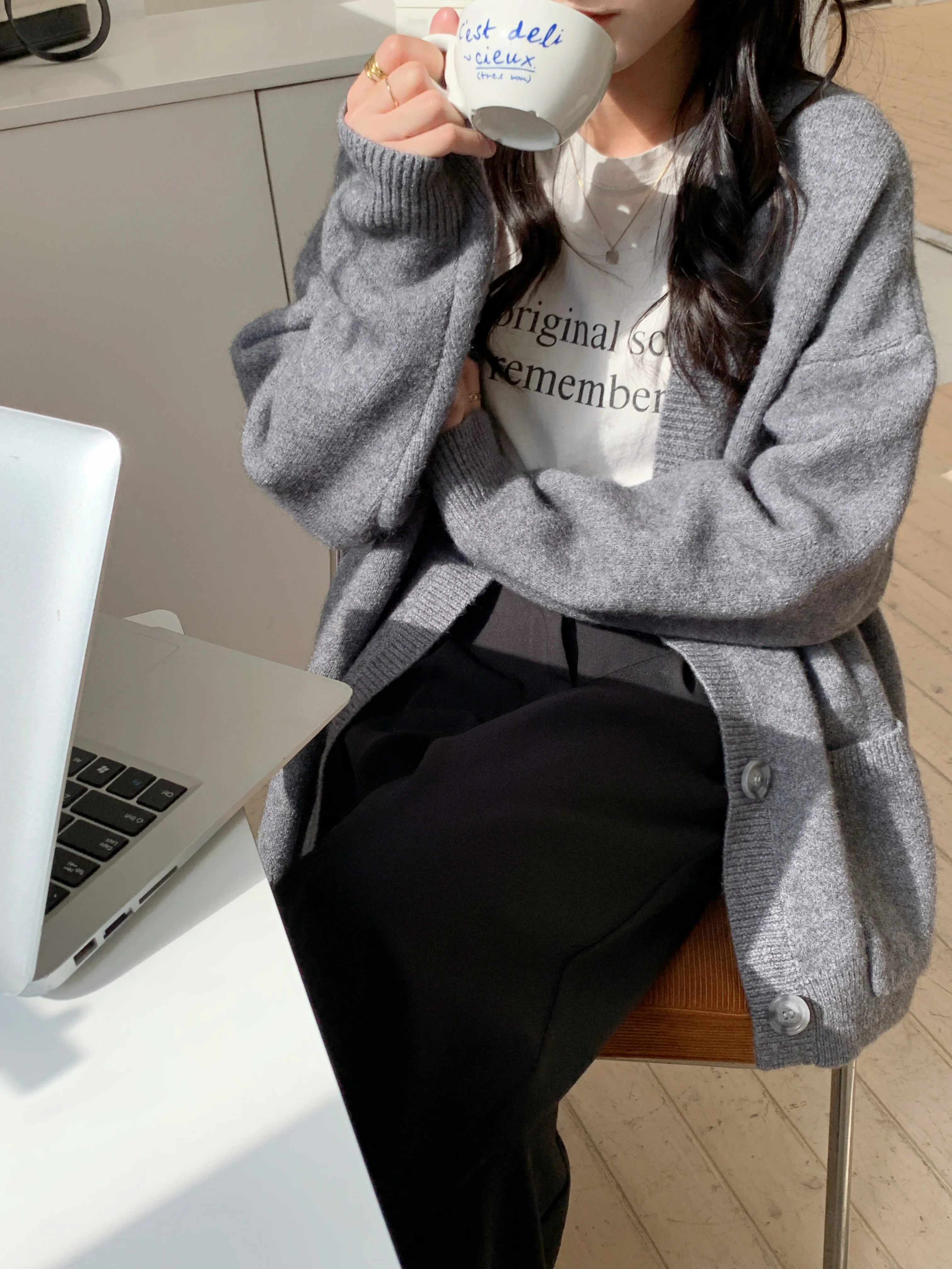 Gray High-Grade Sense V-neck Sweater Cardigan Women 2023 Early Spring New Lazy Loose Soft Glutinous Knitted Outerwear All-Mat...