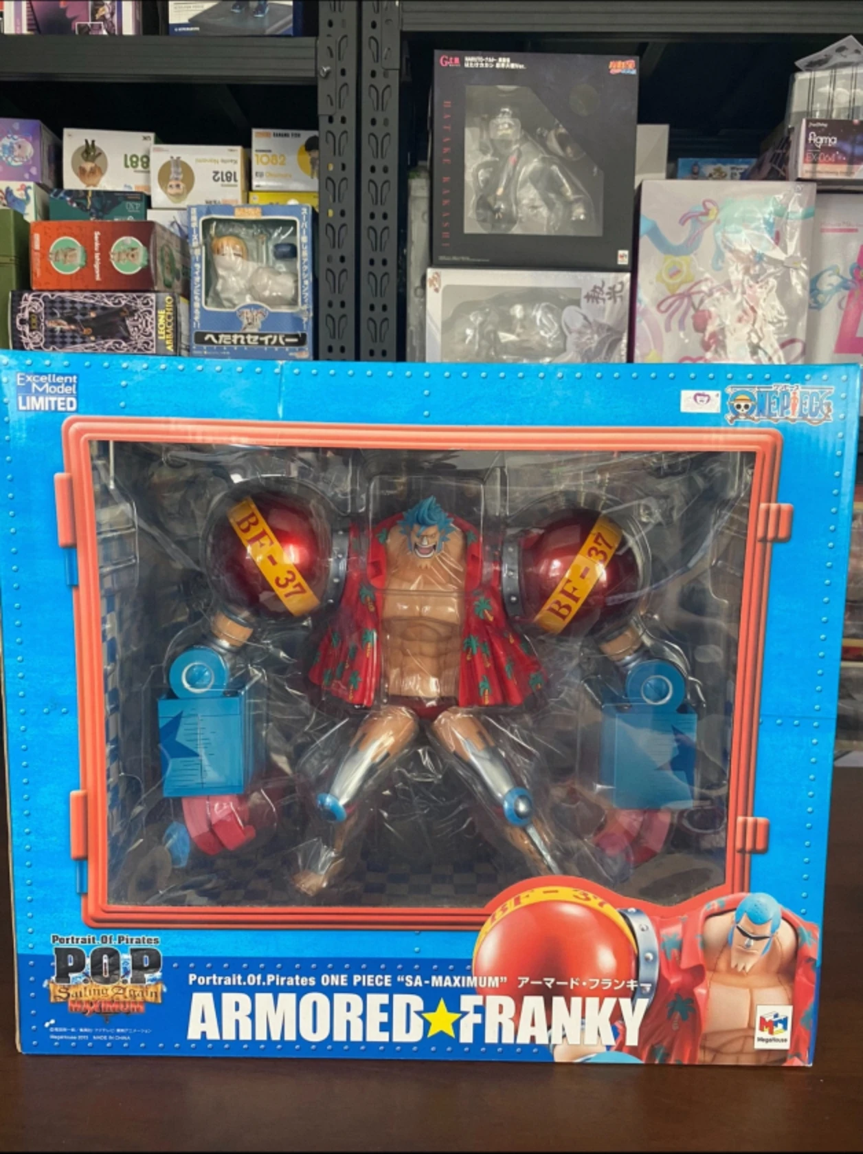Фото В наличии: Оригинальная статуэтка Megahouse Portrait.Of.Pirates SA-MAXIMUM Armored Franky, коллекционная фигурка, украшение, подарок для мальчика. №2