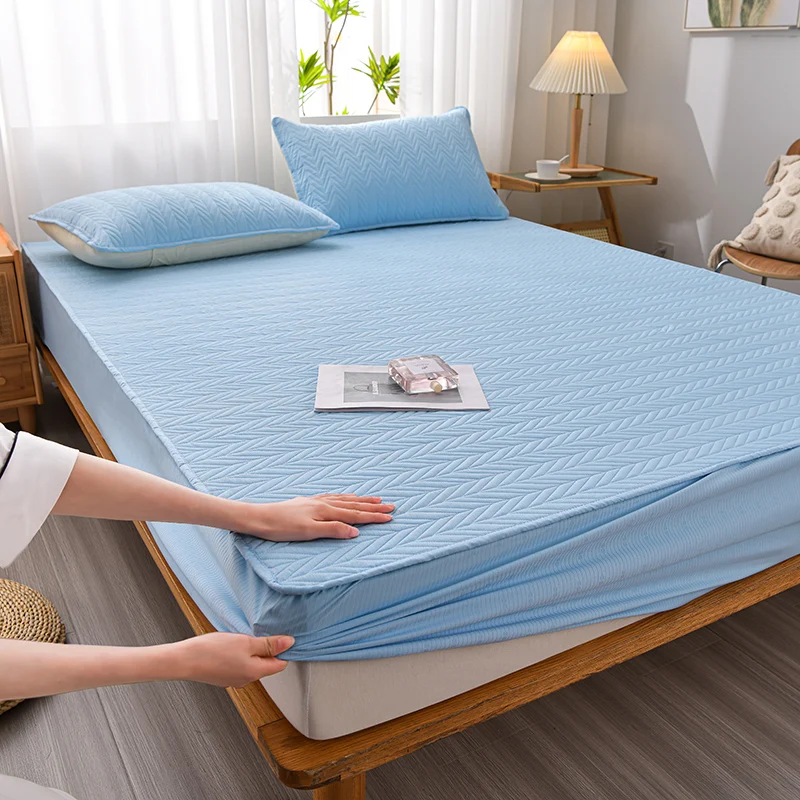 

2023 New Pattern In Cotton Antibacterial Sky-blue Quilted Bed Sheet Non Slip Bed Cover Mattress Pad Cover Protective Bedspread