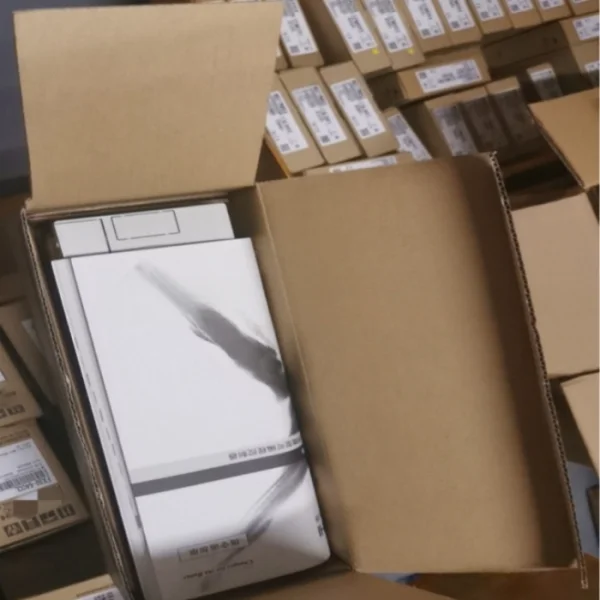 FX2N-32MR-001 FX2N-32ER-ES/UL FX2N-10PG Оригинальный Новый программируемый PLC модуль контроллера