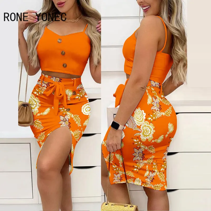 

Женский однотонный топ на бретельках-спагетти и юбка средней длины с поясом