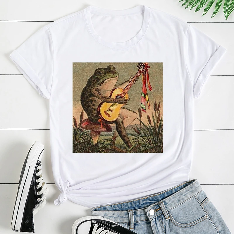 

Футболка женская графическая с коротким рукавом и принтом «лягушка»