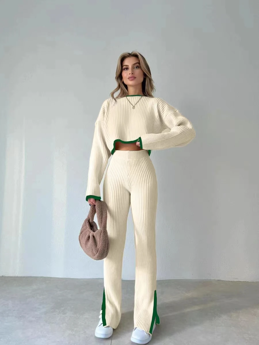 Женский трикотажный комплект из Свитера и брюк-клеш с длинным рукавом