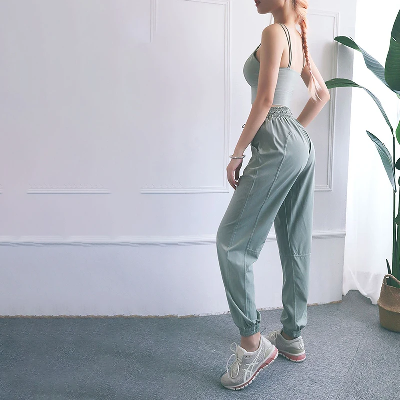 

Bauhinia Sport Pants for Women Wide Leg Pants Drawstring Running Sport Trousers Women Gym Fitness Sweatpants with Two Pockets