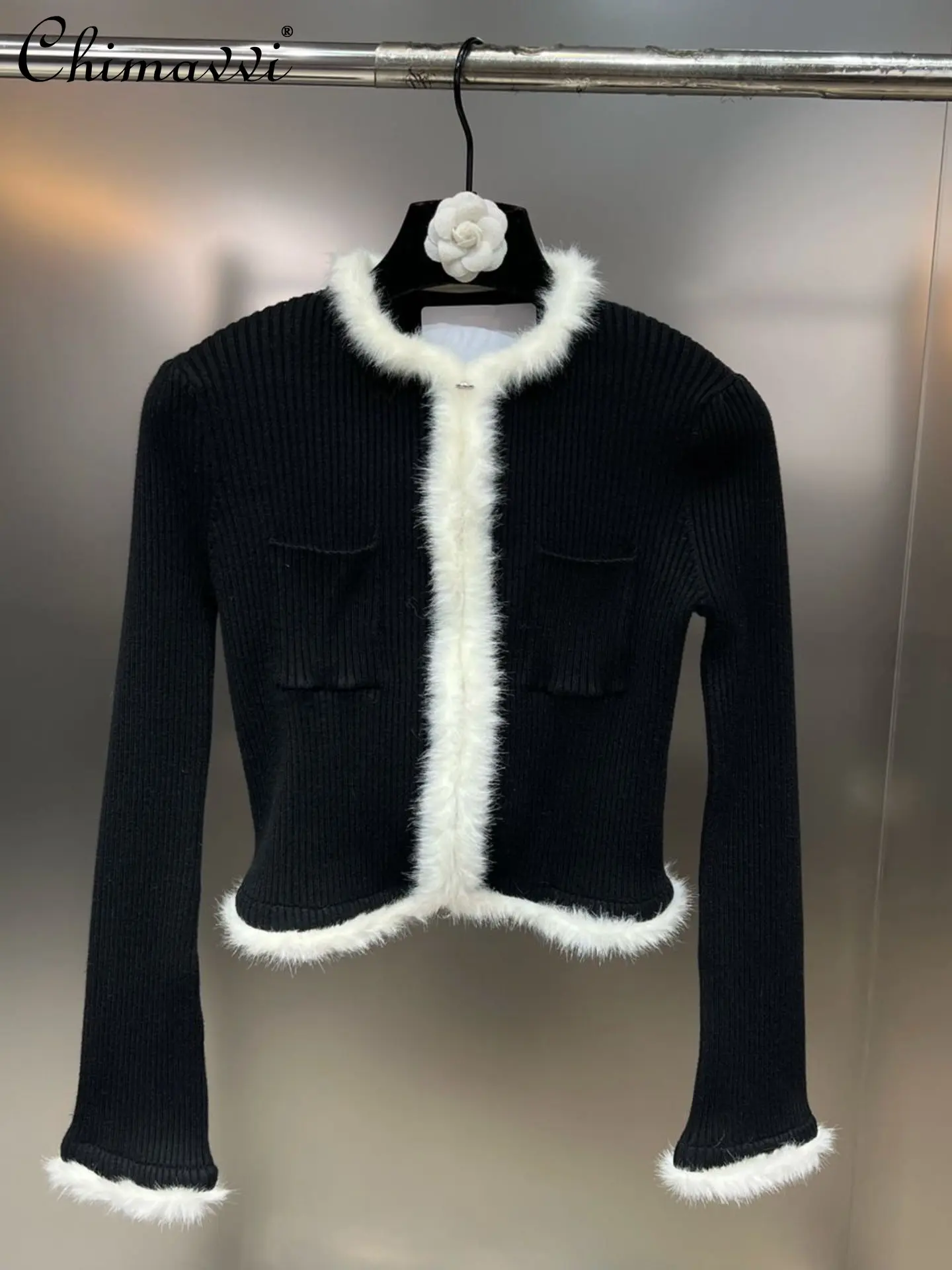 

Autumn Winter Fashion Round Neck Long Sleeve Black White Color Contrast Patchwork Knitted Cardigan Slim Fit Elegant Sweater Coat