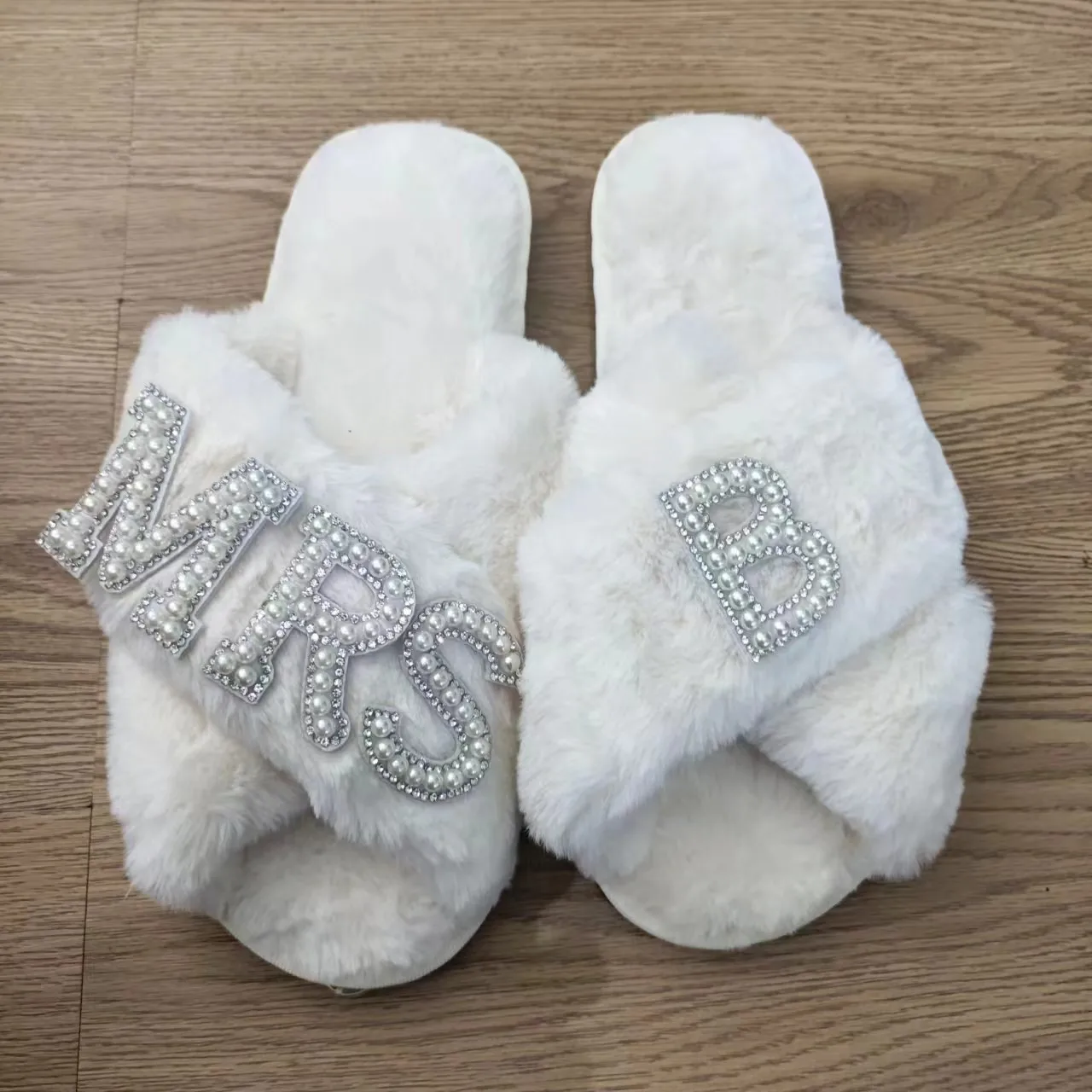 Тапочки невесты I Do | Шлепанцы из искусственного меха индивидуальные меховые
