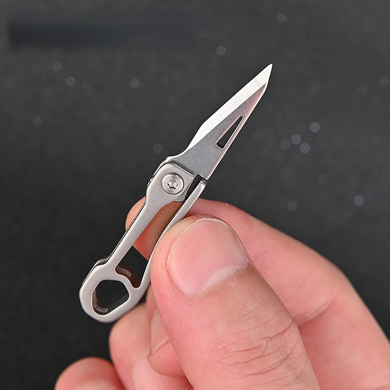 

2022 1pc Mini Keychain Knife Foldable Ultra Slim Camping Supplies Survival Camping Outdoor Keychain Blade for Outdoor
