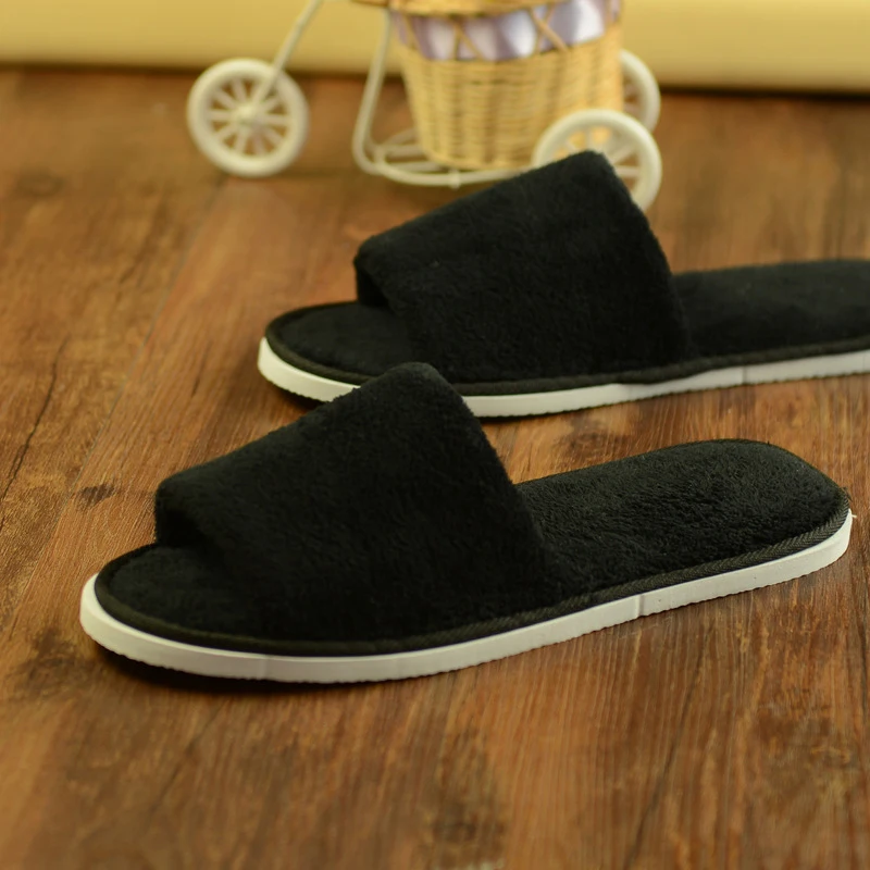 

Women Solid Color Coral Fleece Slippers Soft Non-disposable Home Hospitality Slippers FW1435