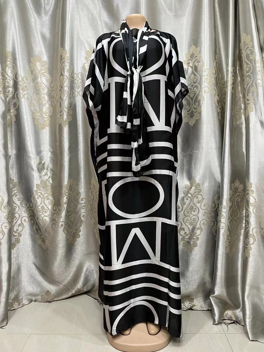 2025 neue Art Mode übergroße afrikanische Frauen Kleidung Dubai Dashiki Abaya Free Size Print Design mit Schal lockers langes K (art.: 3920d014124b6) - 3920d014124b6